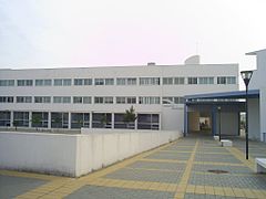 Edificio de despachos y seminarios