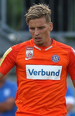 Jens Stryger Larsen (2017)