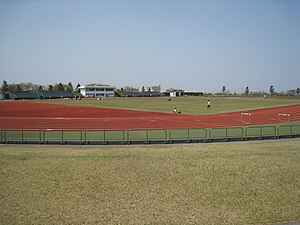 東陸上競技場