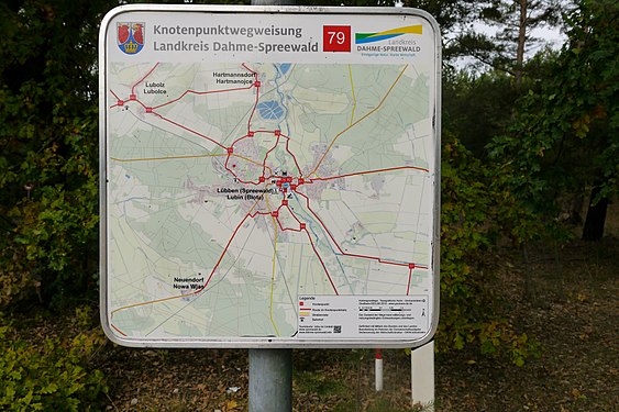At the same node 79, a German roadside map shows Lübben.