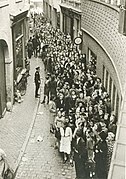 Vijfharingenstraat, eerste naoorlogse uitverkoop, 1947