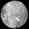 Ο δορυφόρος Μιράντα, από τα πιο περίεργα αντικείμενα του ηλιακού συστήματος