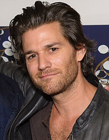 Description de l'image Johnny Whitworth at the Chiller Theatre Expo 2017.jpg.