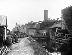 Distilleria nel 20º secolo