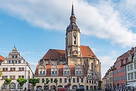 Marktplatz mit Stadtkirche St. Wenzel