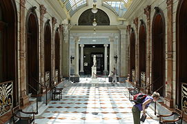 Galería interior del casino.