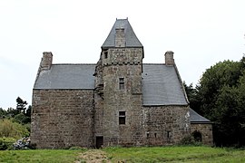 Manoir de Kerbridou du XVIe siècle.