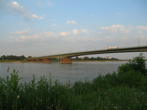 Josef-Kardinal-Frings-Brücke