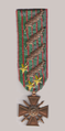 Croix de guerre mit vier Palmenzweigen und drei vergoldeten Sternen