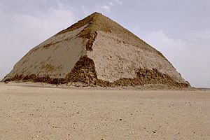 Snofrus böjda pyramid i Dahshur