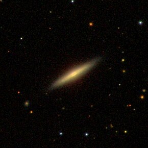 NGC 473 ze Sloan Digital Sky Survey