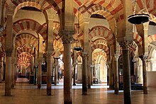 Interior Mezquita Cordoba Spain.jpg