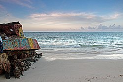 US military tank on Flamenco Beach