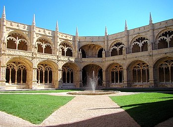 Claustro de los Jerónimos.