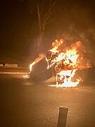 Véhicule en feu à Champigny-sur-Marne.