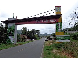 Pórtico de acesso por Braço do Norte