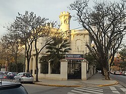 Building on Habana street