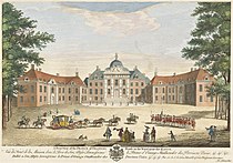 Voorzijde van Huis ten Bosch na de uitbreiding in 1733-1737, ingekleurde prent door anonieme kunstenaar