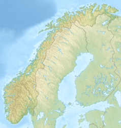 Mapa konturowa Norwegii, na dole po lewej znajduje się czarny trójkącik z opisem „Gaustatoppen”