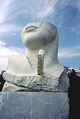 Héros de Lumière, Carrara marble (1986) at the Yorkshire Sculpture Park