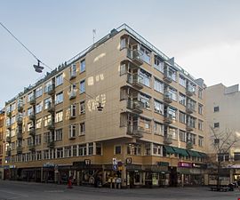 Fastigheten Islandet 15, Adolf Fredriks kyrkogata 15, Drottninggatan 90, byggnadsår 1938–1940 arkitekt Kjell Ödeen.