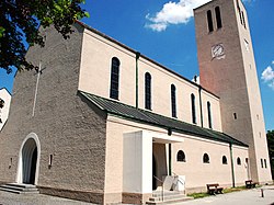 Oberschleißheim Kirche Maria Patronin.jpg