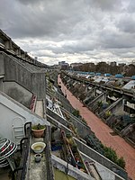 伊格西家的取景地——亞歷山大路住宅區（英语：Alexandra Road Estate）（攝於2018年）