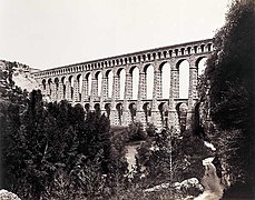 L'Aqueduc de Roquefavour, en Provence.