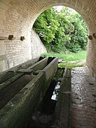 Lavoir sous le viaduc de la RN.