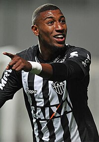 Emerson Royal in 2018 for Atletico Mineiro (cropped).jpg