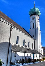 Katholische St.-Johann-Baptist-Kirche ⊙48.19370511.37152