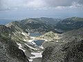 Blick vom Gipfel in Richtung der Bergseen