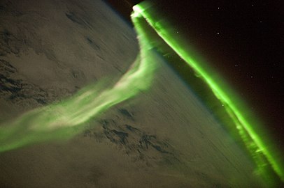 भूचुम्बकीय झंझा के समय ध्रुवीय ज्योति, आईएसएस द्वारा 24 मई 2010 को लिया गया चित्र