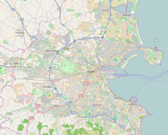 Mapa konturowa Dublina, w centrum znajduje się ikonka pałacu z opisem „Leinster House”