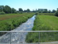 Bünzau in Richtung Süd-Osten von der Brücke in Aukrug-Innien