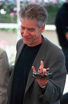 O director cinematografico canadiense David Cronenberg en o Festival de Canas (2002).