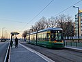 Arrêt du tramway 6 dans Telakkakatu.