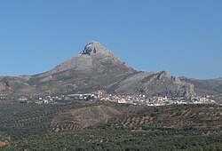 Cogollos Vega with the Peñón de la Mata