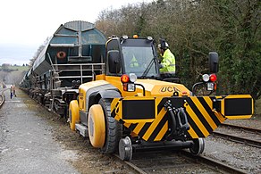 Locotracteur sur pneu UCA-TRAC B16.