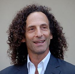 Kenny G vuonna 2013.