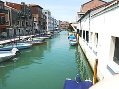 Rio della Pallada, scindant la troisième île