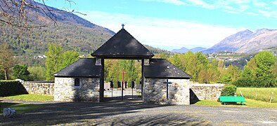 L'entrée du nouveau cimetière.