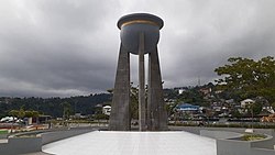 Monumen Satu Tungku Tiga Batu