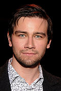 Torrance Coombs interprète Sebastian de Poitiers