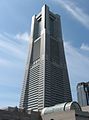 橫濱地標大廈，位於橫濱港未來，1993年完工