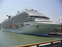 Carnival Magic in Venedig.JPG