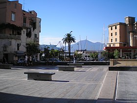 La place Viviani.