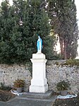 Statue de Notre-Dame de Lourdes.