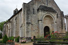 Église Sainte-Trinité vue du Nord-Ouest.