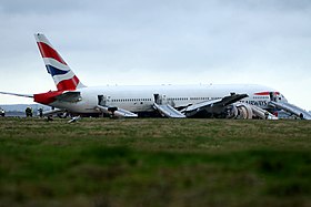 G-YMMM, le Boeing 777 assurant le vol 38 de British Airways après l'accident.